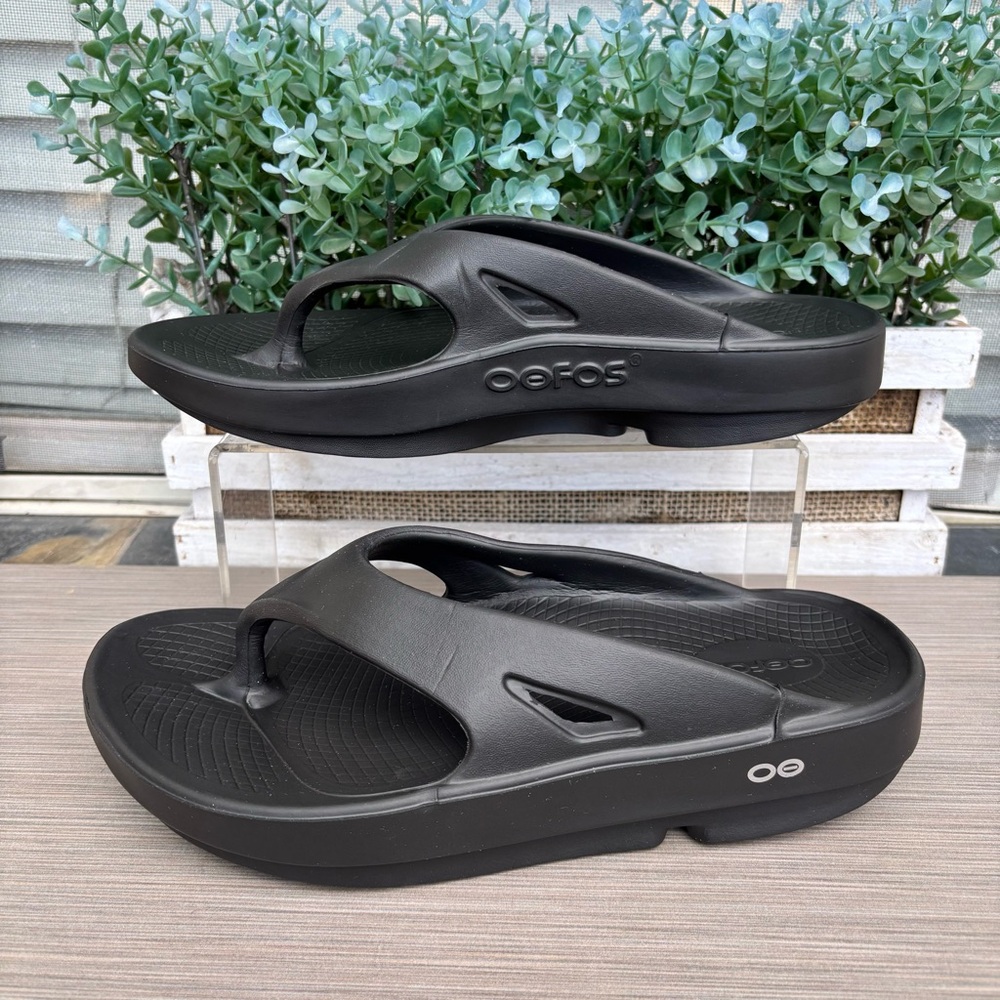 Oofos Adults' Ooriginal Recovery Sandals